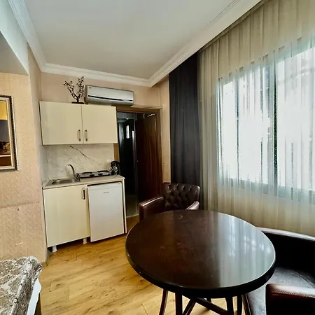 Hotell Lucid 4*