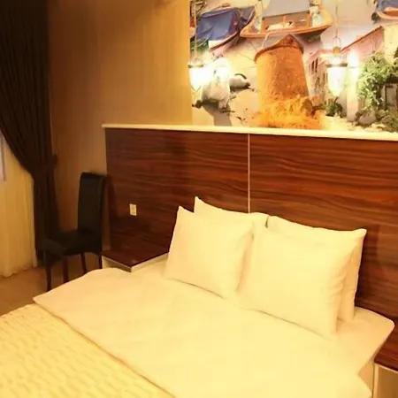 Lucid İzmir