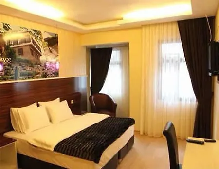 Lucid Hotel 4*